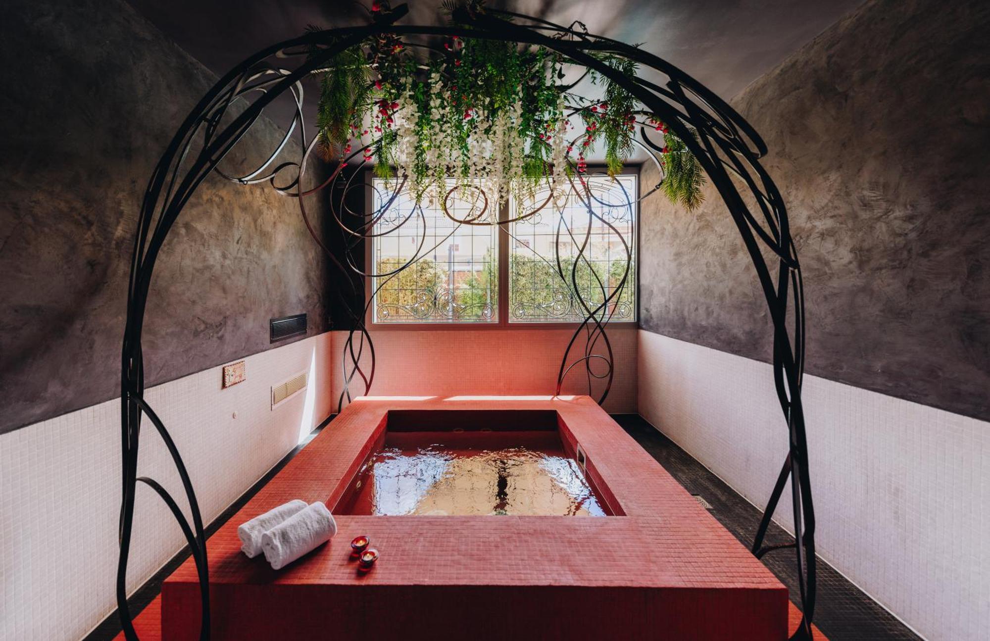 Hotel Liberata & Spa LʼÎle-Rousse エクステリア 写真