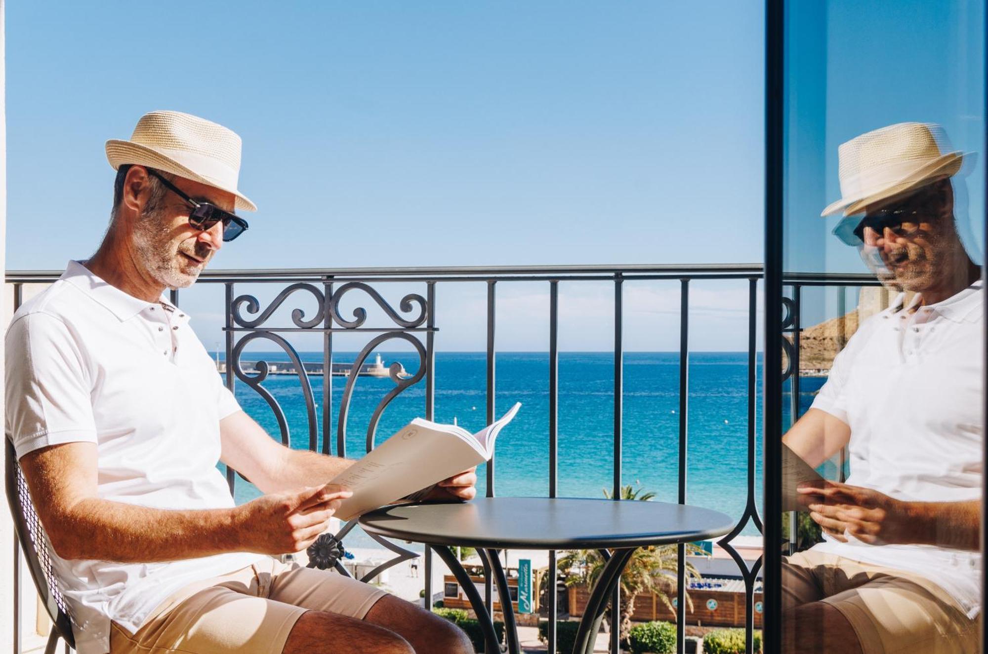 Hotel Liberata & Spa LʼÎle-Rousse エクステリア 写真
