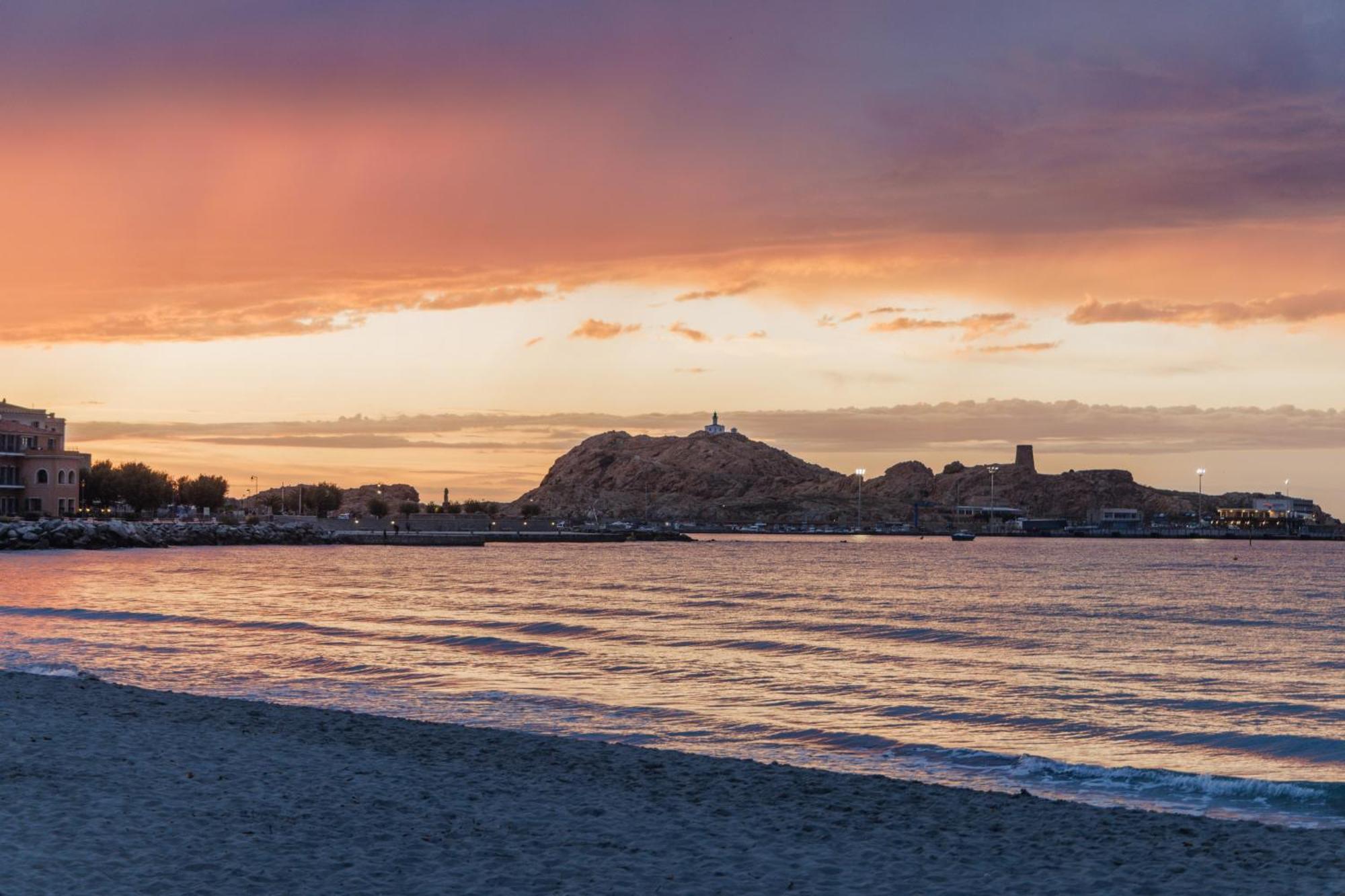 Hotel Liberata & Spa LʼÎle-Rousse エクステリア 写真