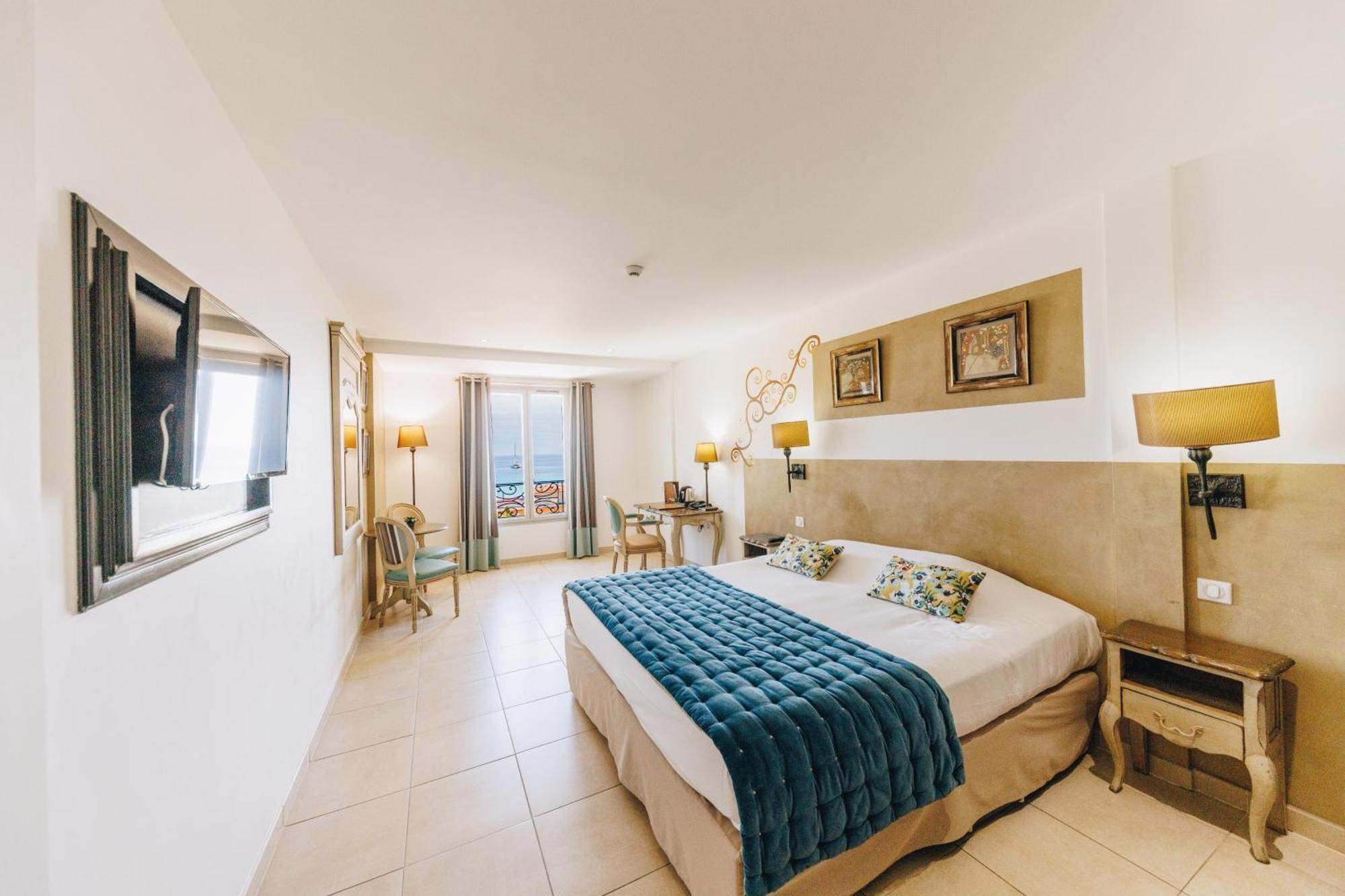 Hotel Liberata & Spa LʼÎle-Rousse エクステリア 写真