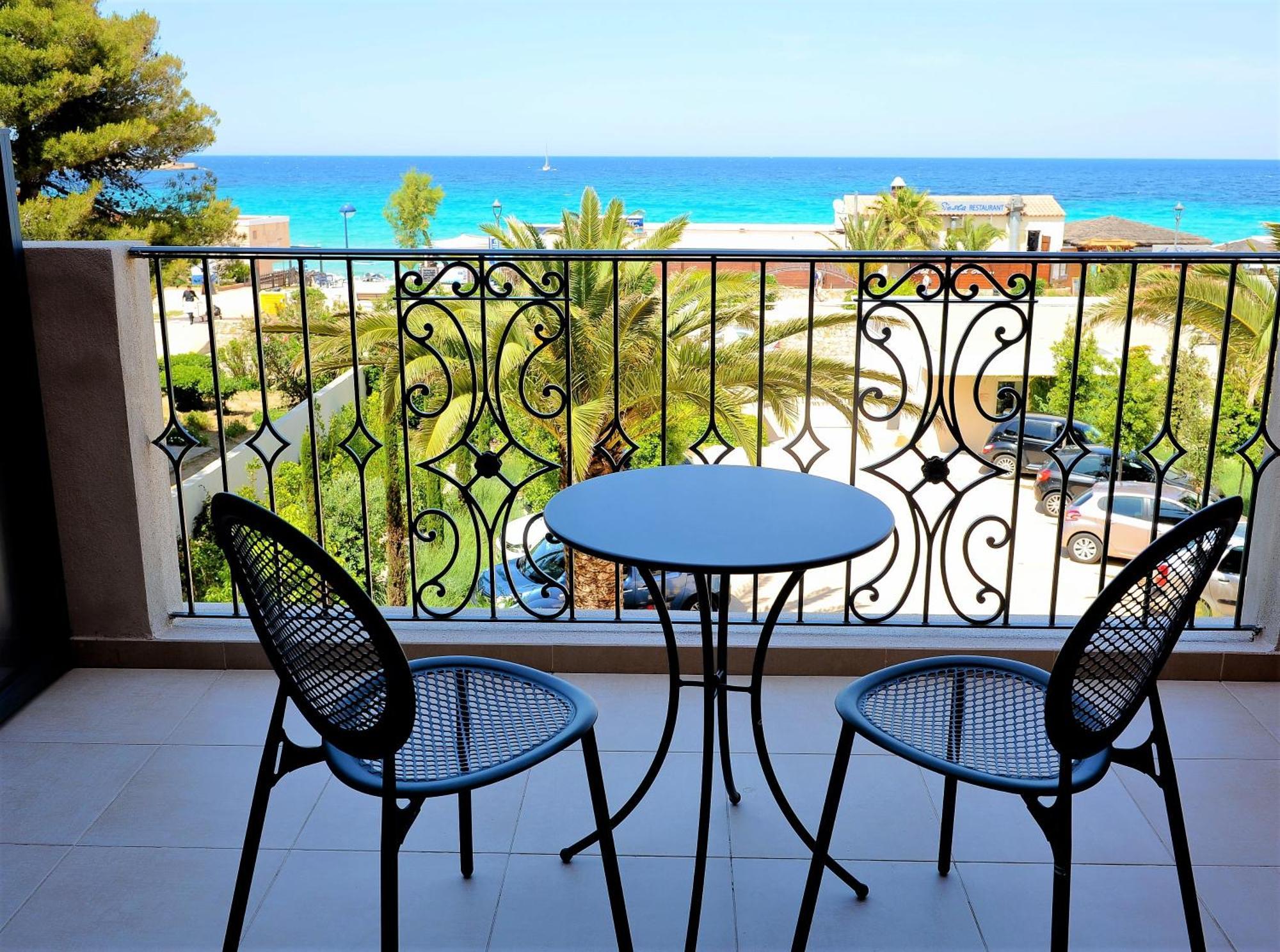 Hotel Liberata & Spa LʼÎle-Rousse エクステリア 写真
